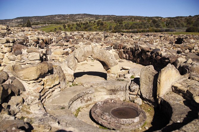 SU NURAXI BARUMINI Unesco World Heritage Site - Inside the nuraghe: iron ladder entry, mastio, and four side towers