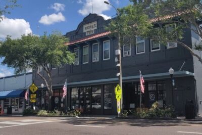 Tarpon Springs Ghost Tour - Meeting point in the dark: Spring Bayou and the one easy mistake to avoid