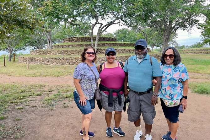 Tequila/Guachimontones Tour-cultural heritage route - Guides make it: how Daniel and Lupe shape the experience