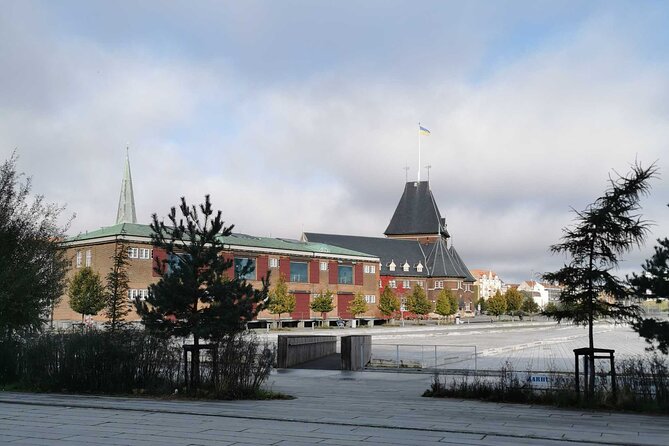 The Ancient Viking Stronghold of Aros: A Self-Guided Audio Tour in Aarhus - Starting outside DOKK1: your Aarhus “warm-up lap”