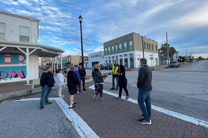 The Galveston Walking History Tour - Stop-by-stop: from the Railroad Museum to Red Light Coffee Roasters