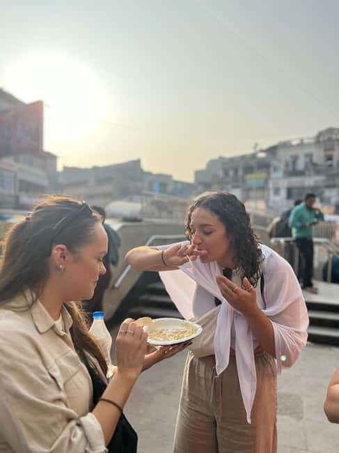 The Great Indian Food Tour: Old Delhi Food and Heritage Walk - The Chai Stop: The One Break You’ll Actually Want