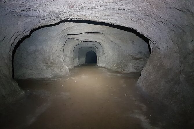 The Labyrinth of Rome between catacombs and ancient quarries - Caffarella Park to the underground entrance: the walk you shouldn’t skip