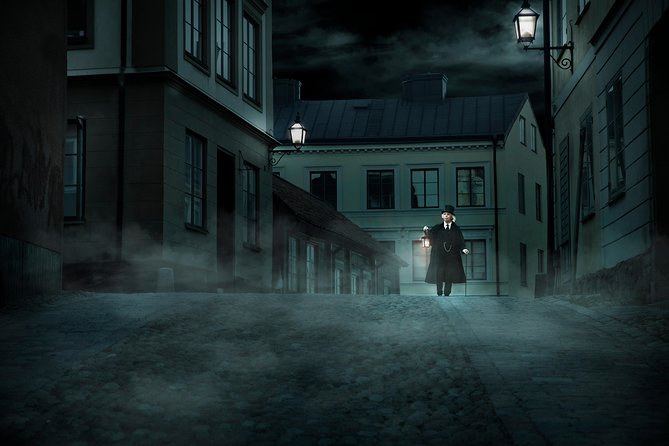 The Original Stockholm Ghost Walk and Historical Tour - Gamla Stan - Enter Gamla Stan after dark