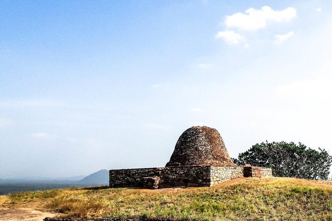 Three Ancient Kingdoms Tour | from Colombo - Another Yapahuwa chapter: the Sacred Tooth Relic and why capitals kept moving