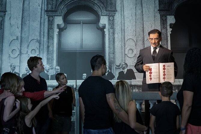 Time Travel-Magic Vienna History Tour Ticket - WWII on stage: the air-raid shelter and what you should expect
