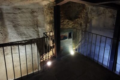 Tour of Lecce with a visit to the basement of the ancient synagogue - Santa Croce in 10 minutes: Baroque symbolism you’ll actually recognize later