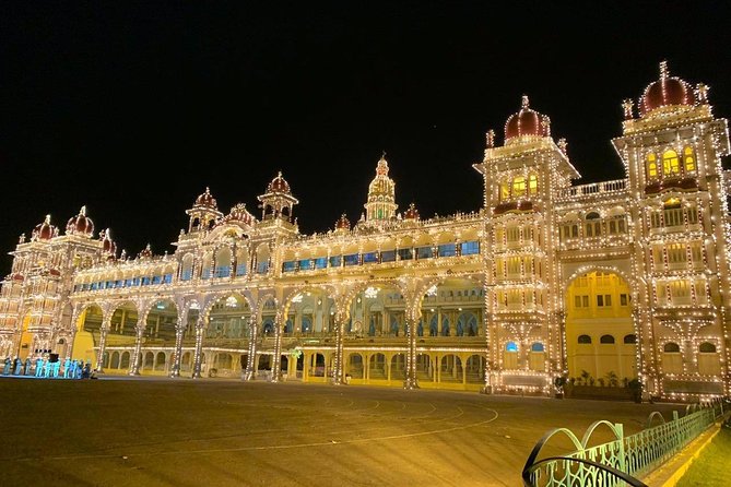 Treasures of Mysuru - day tour - Hard Rock Cafe meetup and the early start reality