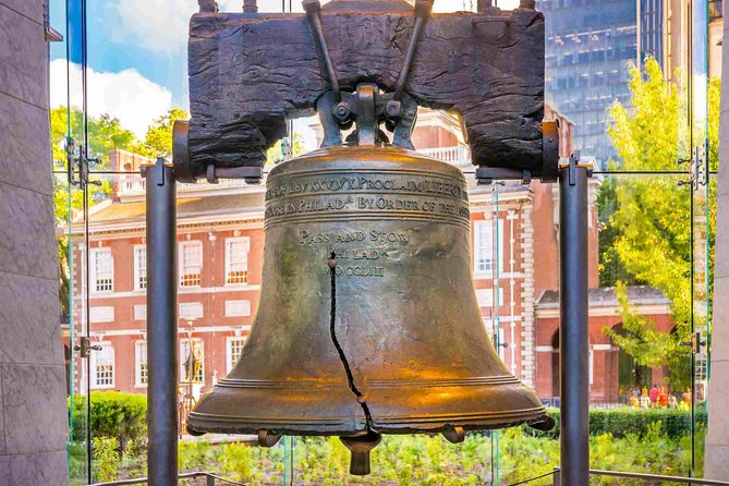 True Crime Philadelphia and History Tour - Elfreth’s Alley and Christ Church: Where Serial Lore Meets Architecture