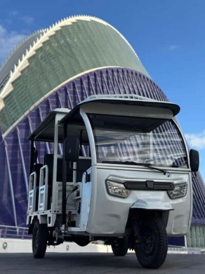 Valencia: 1-hour Historical Tour in a Tuk Tuk - How long is the right length for this style of tour?