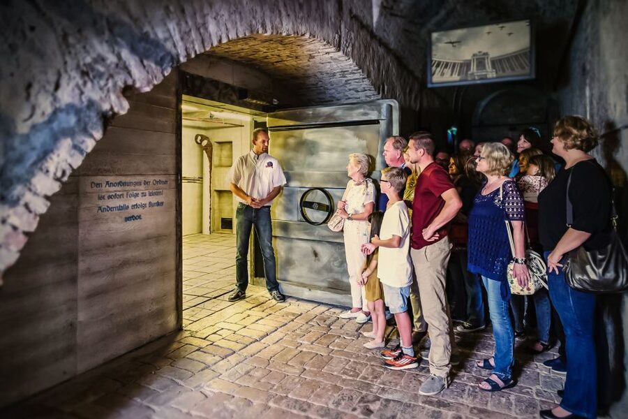 Vienna: Time Travel and Magic Vienna History Tour - VR Glasses and Viennese Music History