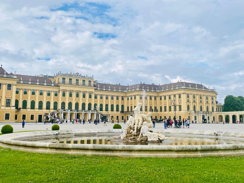 Vienna: UNESCO Schönbrunn Palace Guided Tour with Entry - Practical rules that affect what you bring and how you behave