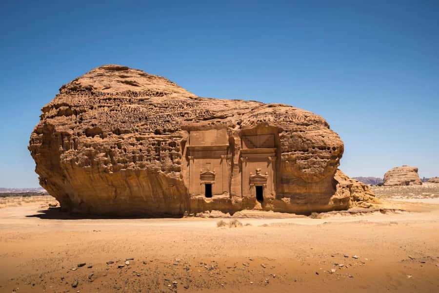 Visiting The Incredible Heritage Site Hegra in AlUla - Entering Hegra: tombs, inscriptions, and “how did they do this?” moments