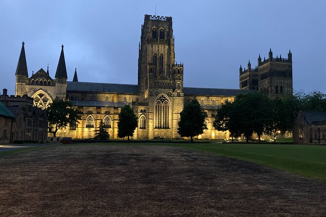 Walkabout Durham History Tour - Palace Green Library and the road to the Cathedral doors