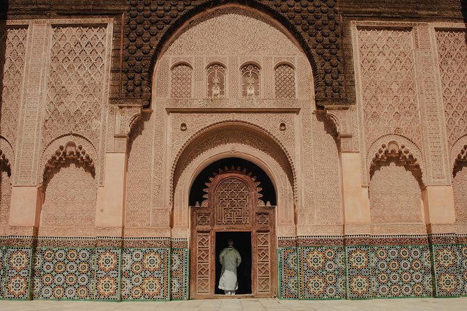 walking day : private excursion in the ancient city of Fez - Moulay Idriss II and Al Quaraouiyin: religious Fez, explained simply