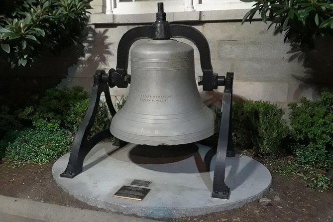 Walking Savannah's Hidden History Tour - Chippewa Square: The First Story Hook