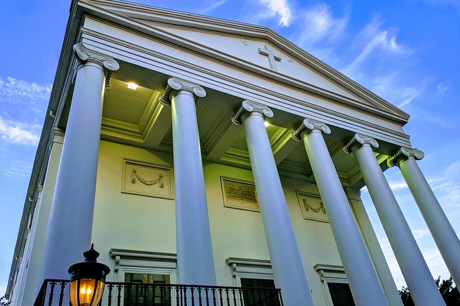 Walking Savannah's Hidden History Tour - Wright Square: A Quick History Tour That Keeps Moving