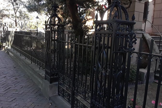 Walking Savannah's Hidden History Tour - Reynolds Square: The Stories Get Specific