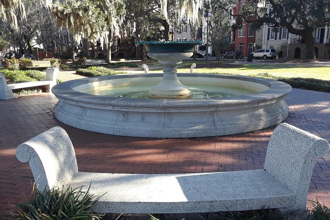 Walking Savannah's Hidden History Tour - Oglethorpe Square: Short Stop, Useful Clues
