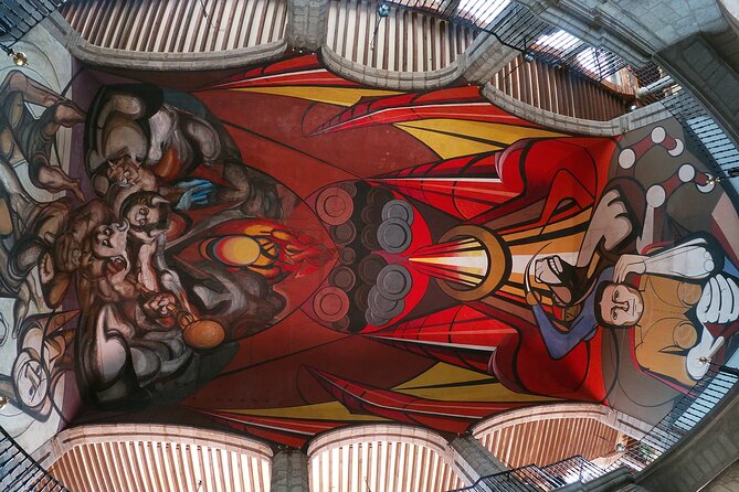 Walking Tour in Mexico City for Exploring their Cultural Heritage - Zócalo, Cathedral, and the National Palace: politics and faith in the same square