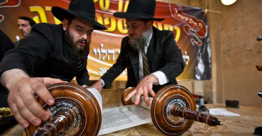 Warsaw: Jewish Heritage 4-Hour Private Tour - The Trail of Jewish Monuments: walking memory, not just history