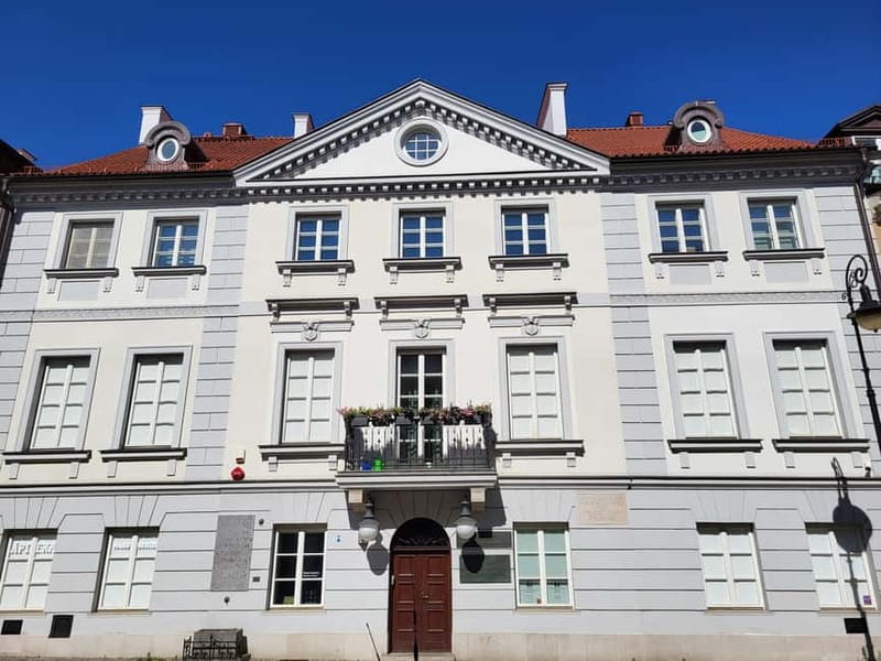 Warsaw Old Town UNESCO HERITAGE walking tour in English - Who should book this UNESCO Old Town walking tour