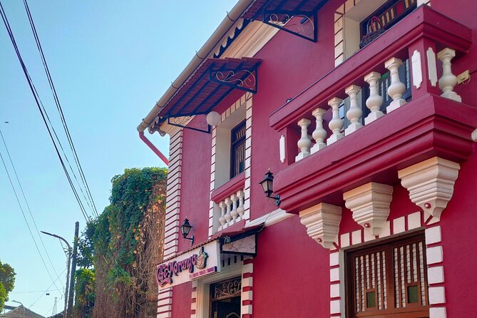 Wine Tasting Experience At 150 Years Old Indo-Portuguese House - Goan winemaking stories and snack pairings